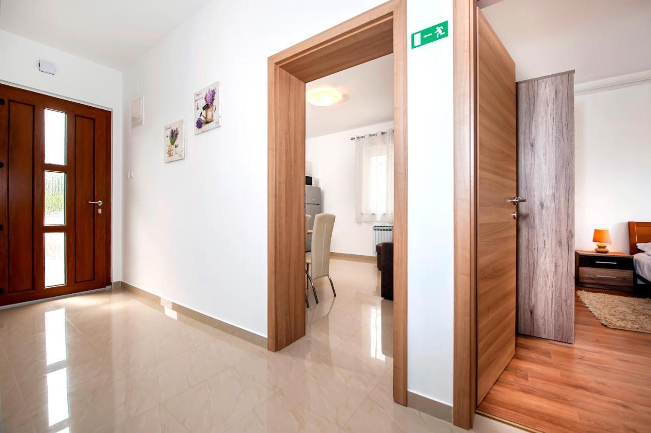 Euphemia Apartment