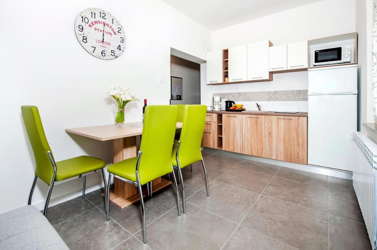 Euphemia Apartment