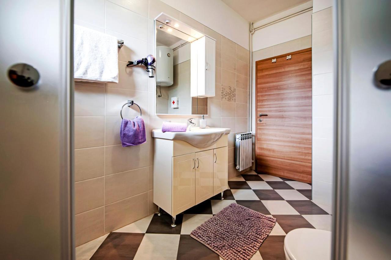 Euphemia Apartment