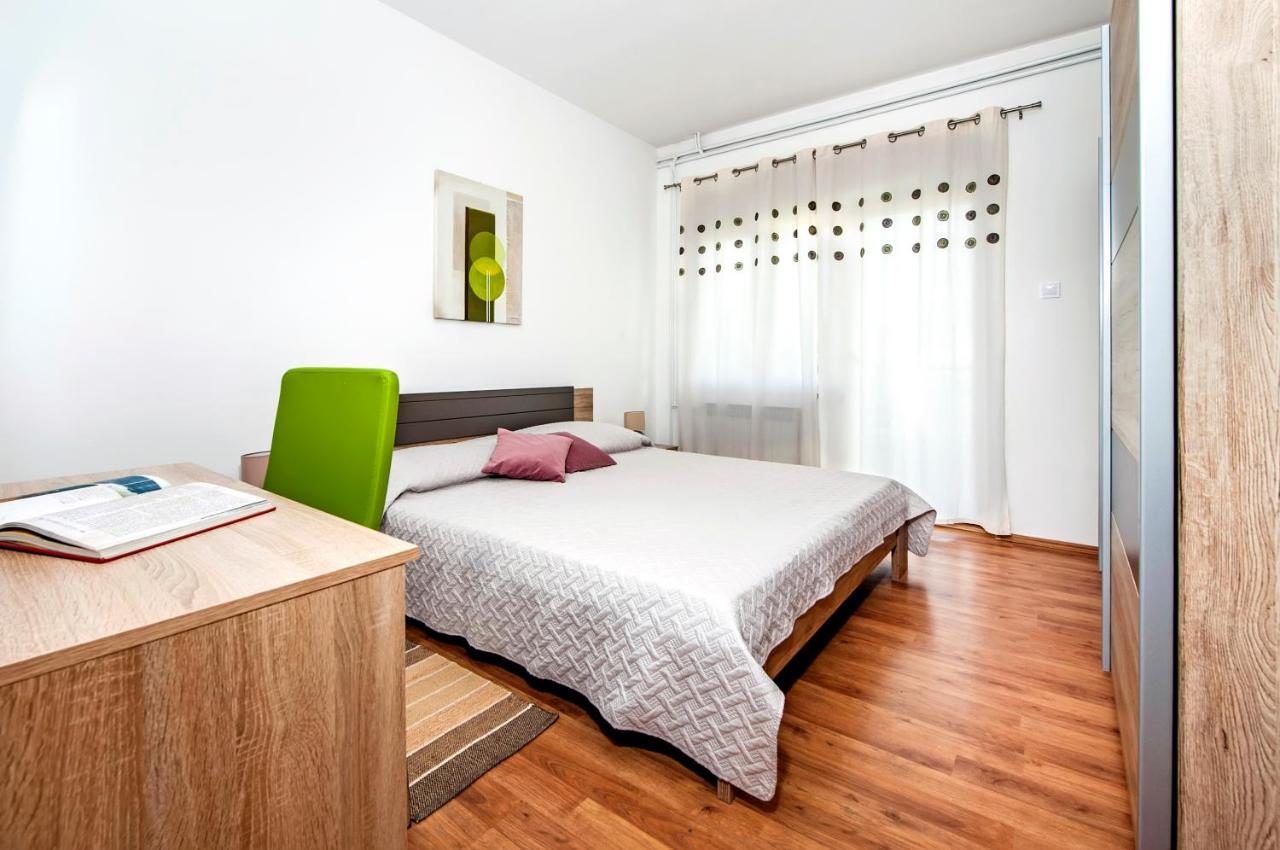 Euphemia Apartment *