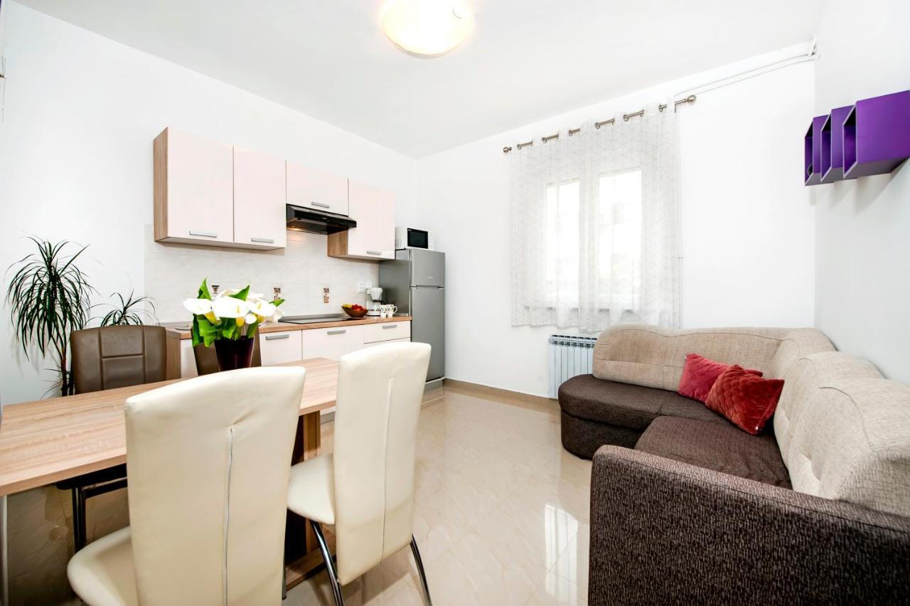 Euphemia Apartment
