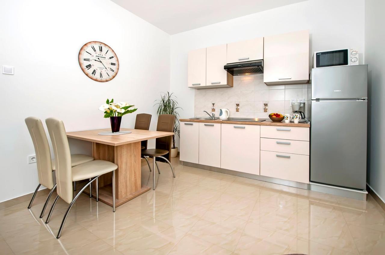 Euphemia Apartment